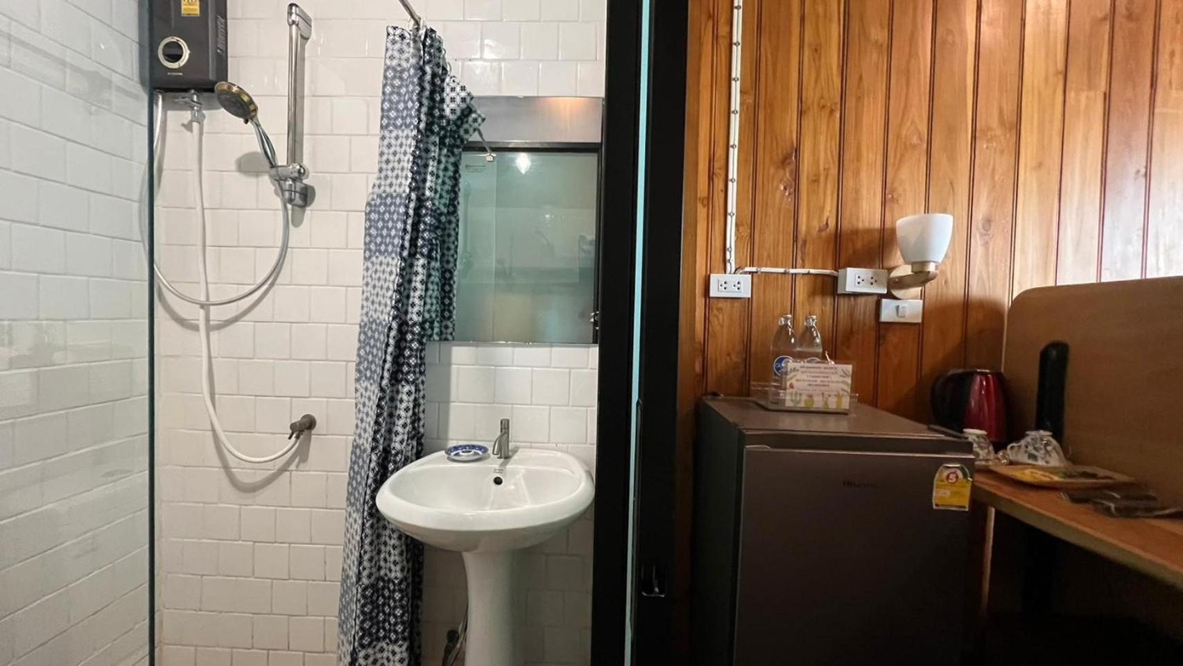 פראצ'ואפ קירי קאן Srisanor Boutique Hotel מראה חיצוני תמונה